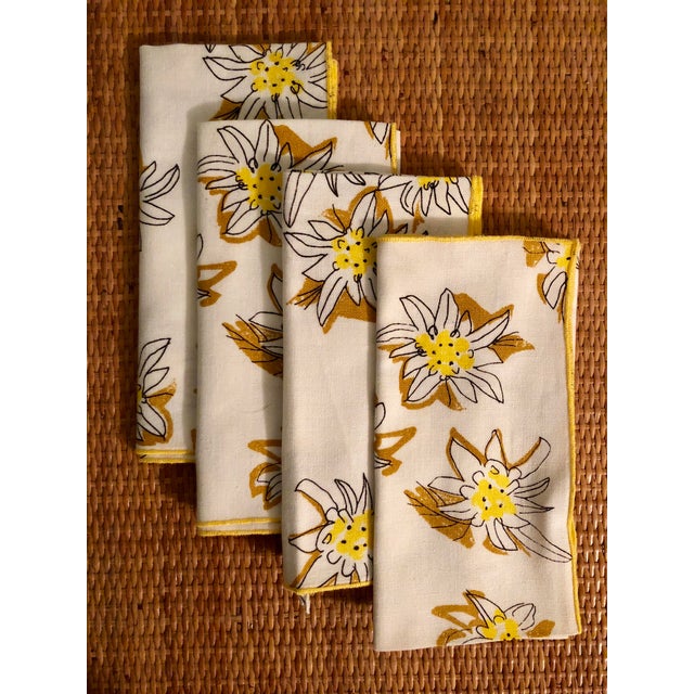 Vintage Vera Linen Daffodil Napkins Set of 4 Chairish