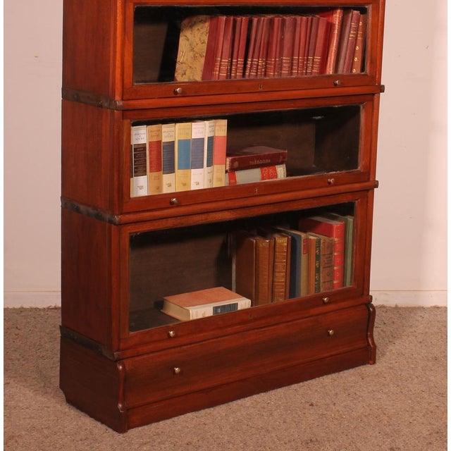 Wood Bookcase in Mahogany from Globe Wernicke For Sale - Image 7 of 11