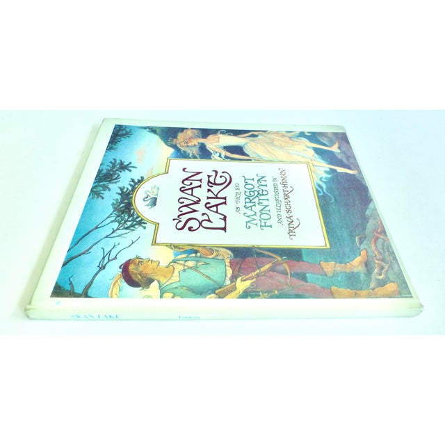 1980s 1989 Swan Lake Illustrated Book, Told by Margot Fonteyn For Sale - Image 5 of 5
