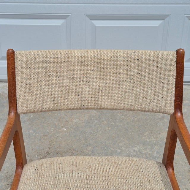 1970s 1970s D-Scan Danish Modern Style Teak Arm Chairs Oatmeal Upholstery, a Pair For Sale - Image 5 of 14