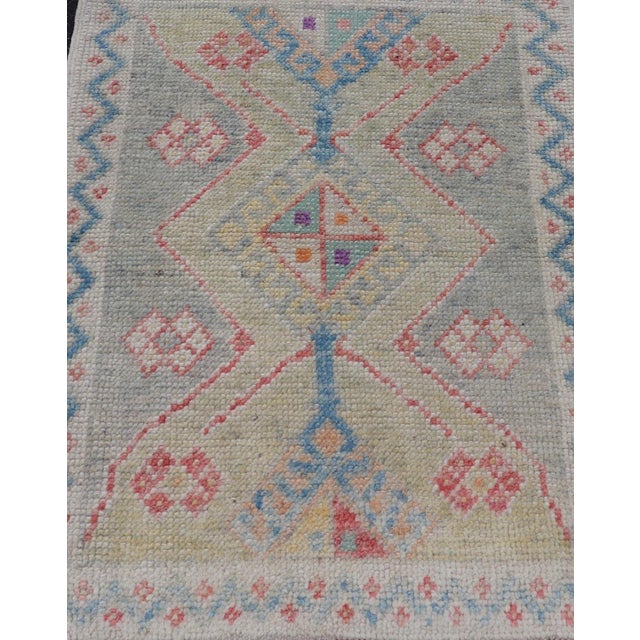 Modern Vibrant Modern Turkish Oushak Rug Colorful Accents 2'7 X 3'5 For Sale - Image 3 of 10
