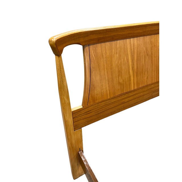 Vintage Mid Century Modern Kent Coffey "Perspecta" Walnut Headboard, Footboard, Full Bed Frame For Sale - Image 10 of 18