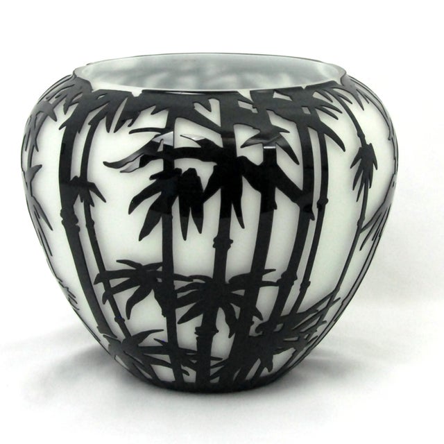 Mid-Century Modern Contemporary Mid-Century Modern Revival Black & White Cased Glass Bamboo Vase For Sale - Image 3 of 12