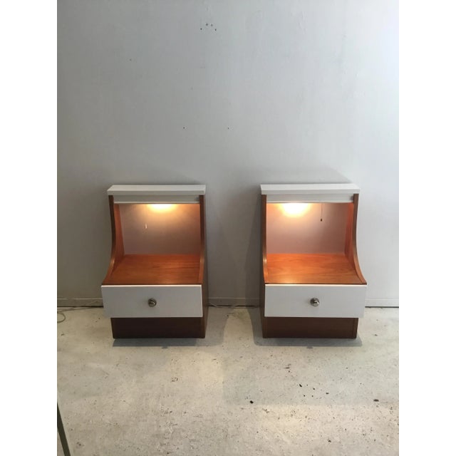Vintage French Nightstands, 1960s, Set of 2 For Sale - Image 6 of 8