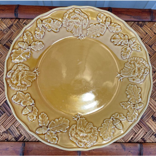 2000 - 2009 Bordallo Pinheiro Yellow Acorn and Turkey Majolica Dinner Plates- Set of 5 For Sale - Image 5 of 12