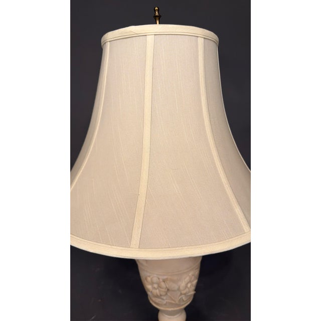 19th Century French Hand-Carved Marble Table Lamp With Floral & Grape Vine Motifs For Sale - Image 14 of 16