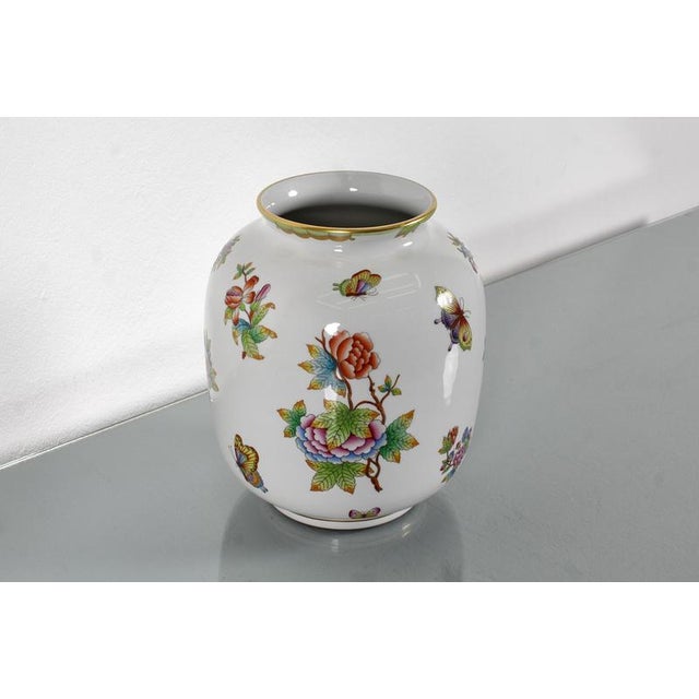 Mid-Century Hand-Glazed Porcelain Vase from Herend, Hungary, 1970s For Sale - Image 4 of 9