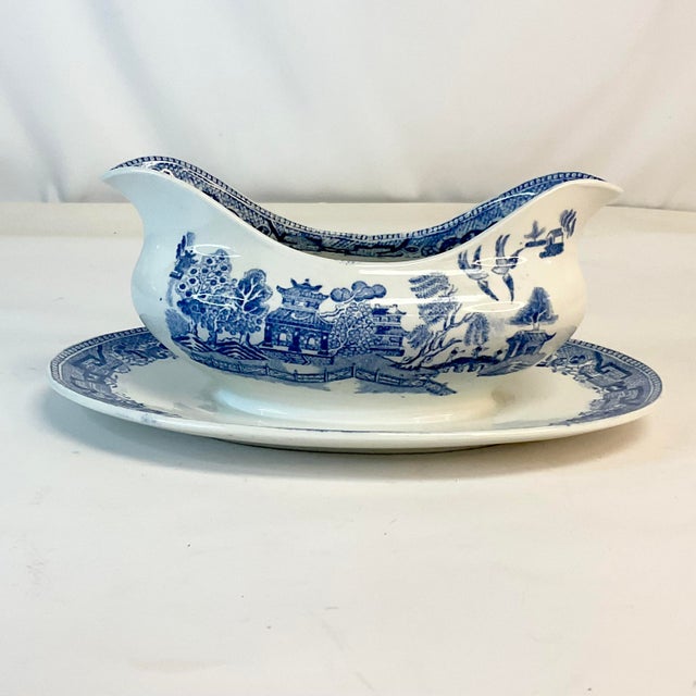 Antique English Ridgway Porcelain Blue Willow Gravy Boat With Attached Underplate. For Sale - Image 9 of 9