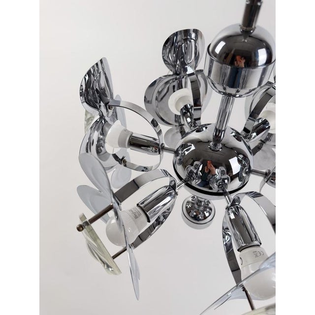 Space Age Chrome Chandelier in Crystal Glass Optic Lens by Oscar Torlasco, 1970s For Sale - Image 8 of 18