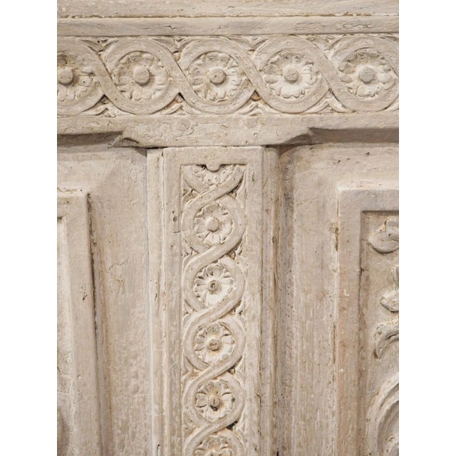 17th Century Painted Oak Homme Debout Cabinet From Southwest France For Sale - Image 10 of 13