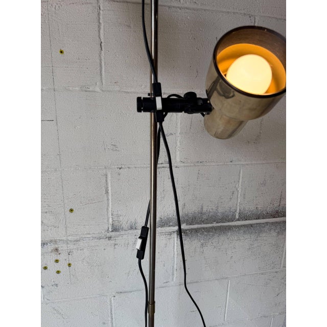1950s Mid-Century Modern Metal Floor Lamp With Adjustable Shades For Sale In Los Angeles - Image 6 of 10