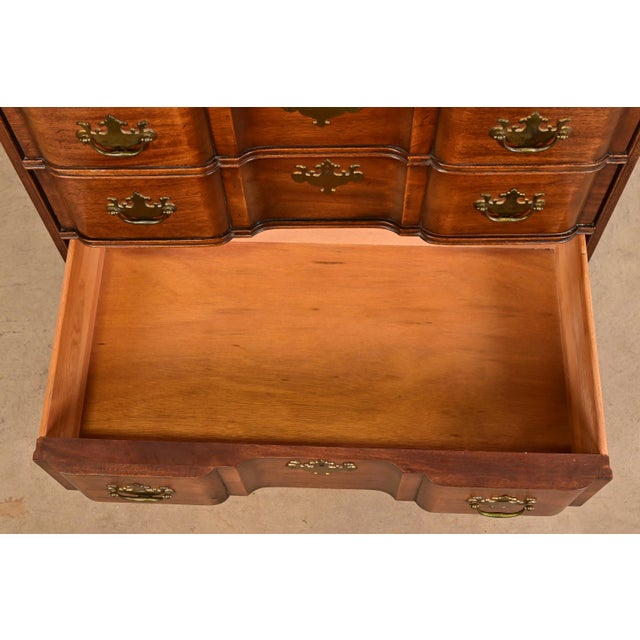 Wood Late 20th Century Century Furniture Chippendale Solid Mahogany Block Front Chest of Drawers For Sale - Image 7 of 15
