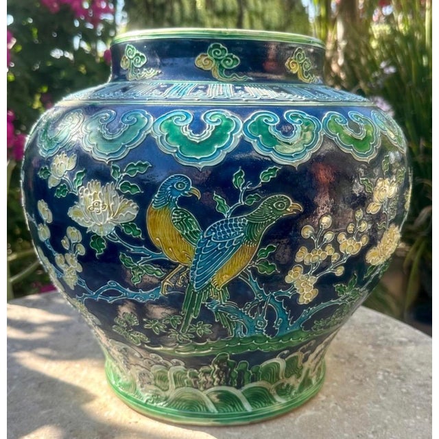 Rare Ming Dynasty Fahua Ware Globular Jar /Vase Vibrant Bird & Flower Motif For Sale - Image 10 of 18