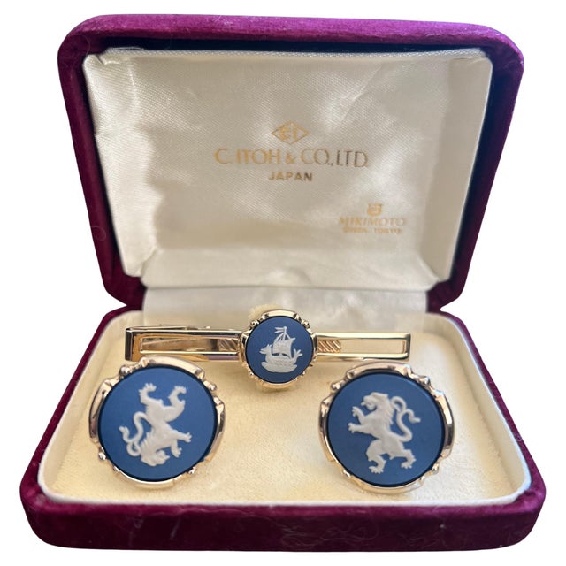Vintage Stratton British Royal Cufflinks & Tie Clip In Original Mikimoto Case For Sale