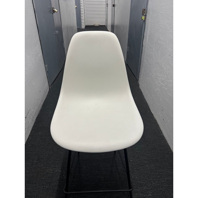 Eames Herman Miller Eames Molded Plastic Counter Stool White For Sale - Image 4 of 6