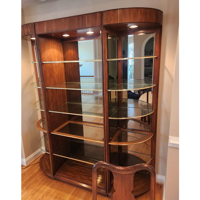 1980s Three-Piece Display Cabinet Attributed to Hickory Tavern For Sale - Image 4 of 11