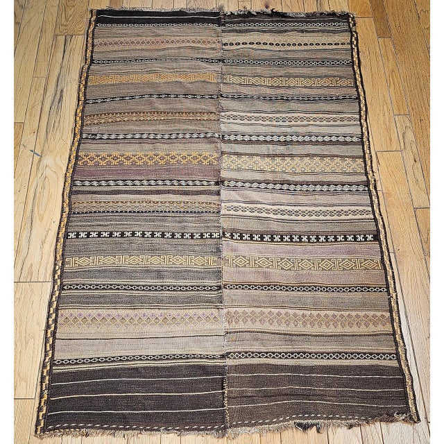 Early 20th Century Antique Uzbek Tribal Soumak Kilim, Flat-Woven Wool, Stripe Pattern, Earth Tones, 5x8 For Sale - Image 5 of 14