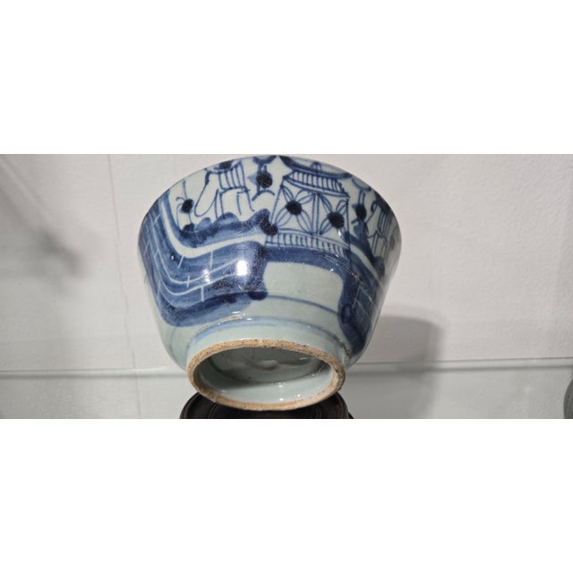 Ceramic Rare 17th Century Ming Dynasty Wanli Period Swatow Blue and White Bowl 16.5cm For Sale - Image 7 of 11