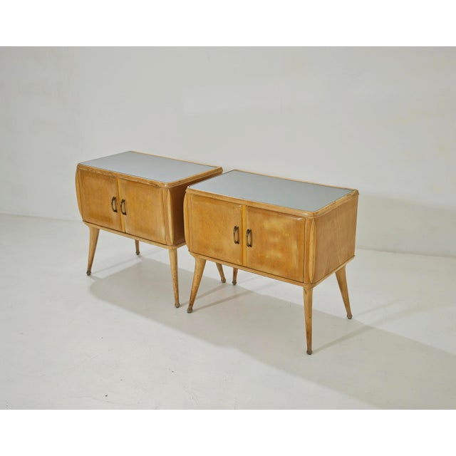 Mid-Century Modern Curved Light Wood Bedside Tables, Italy, 1950s, Set of 2 For Sale - Image 9 of 18