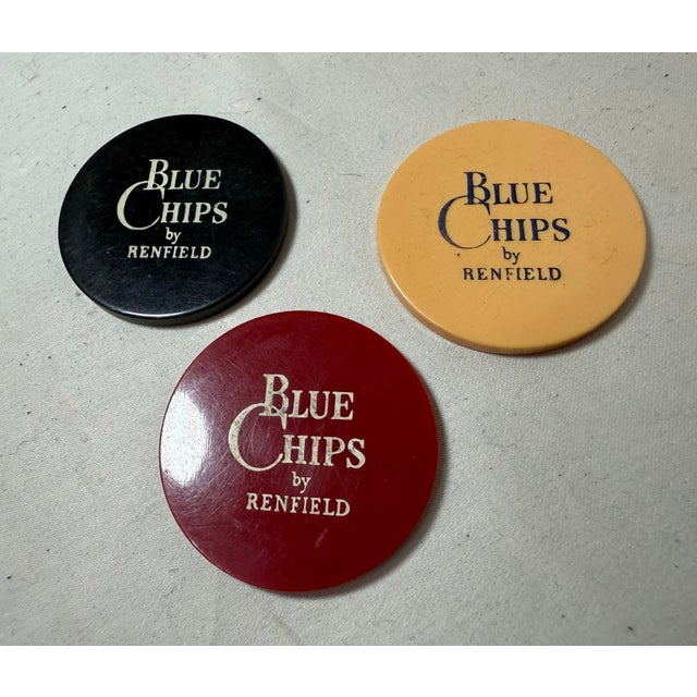 Blue Vintage Blue Chips Renfield Bakelite Gambling Gaming Poker Chip Playing Card Set For Sale - Image 8 of 9