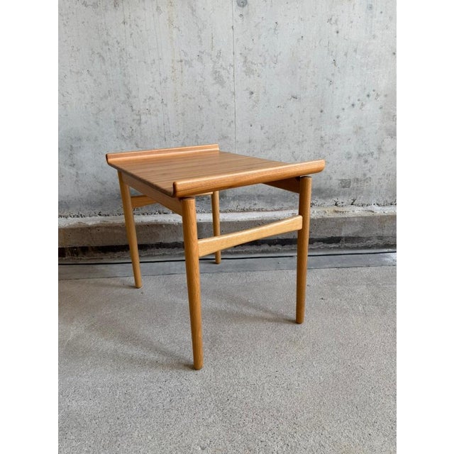 Mid-Century Modern Venus GE Coffee Table by Hans J. Wegner for Getama, 2016 For Sale - Image 3 of 10