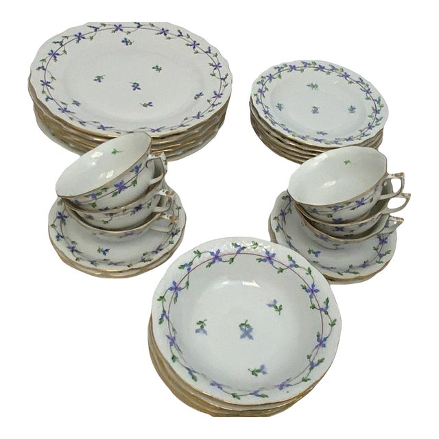 1980s Herend Blue Garland Porcelain Dinnerware Set Complete Service for 6 - 30 Pieces For Sale