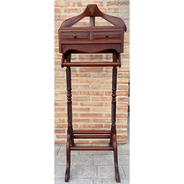 Spanish Baroque Revival Walnut Gentleman’s Valet Stand with Drawers, 1920s For Sale - Image 4 of 18