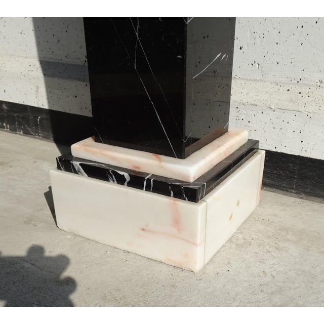 Art Deco Belgian Black Veined Marble and Carrara Marble Column Pied De Stal, 1930s , in Very Good conditions. Designed...
