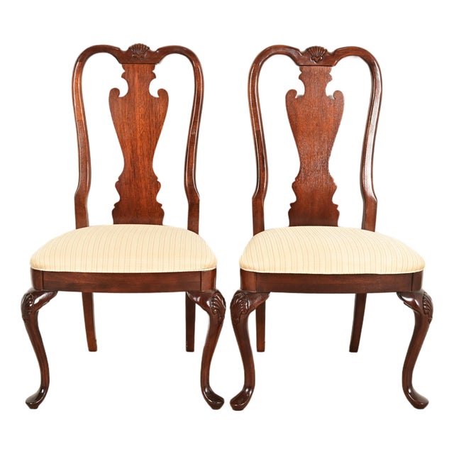 Thomasville Queen Anne Carved Solid Mahogany Side Chairs or Dining Chairs, Pair For Sale
