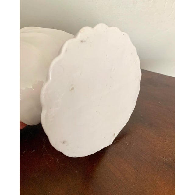 Late 20th Century Large Cream Color Vintage Ceramic Footed Shell Dish For Sale - Image 5 of 6
