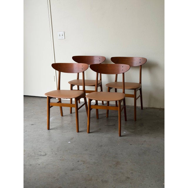 Danish Teak Dining Chairs Set of 4 – Vintage Mid Century Modern Chairs 1960s For Sale In Los Angeles - Image 6 of 9