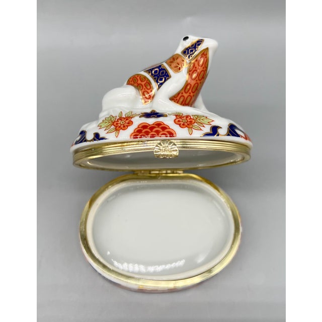 Vintage Andrea by Sadek Frog Imari Porcelain Trinket Box- Royal Crown Derby / Limoges Style – Japanese / Chinoiserie For Sale - Image 11 of 13