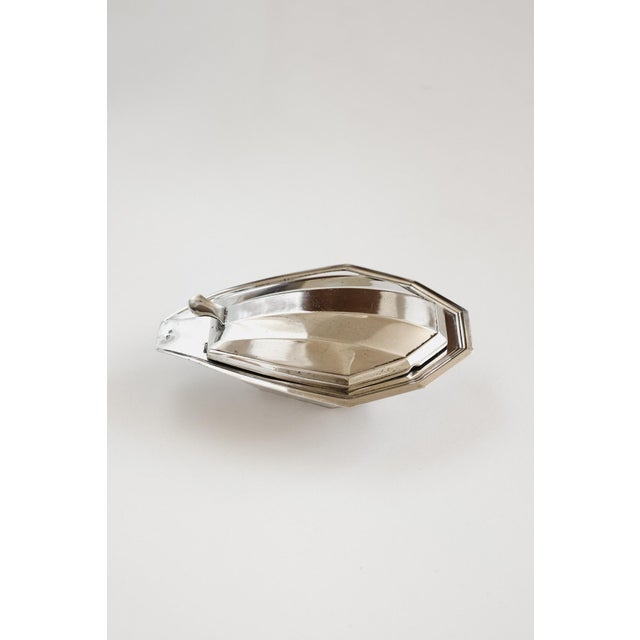 Vintage Silver-Plated Butter Dish, in Good conditions. Designed 1970 to 1979
