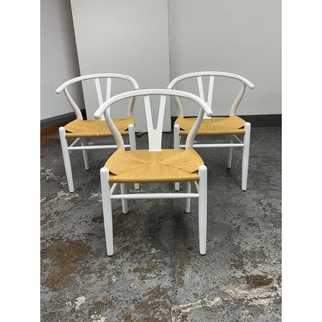 Design Plus Gallery presents a Set of Three of the Amish Wood Rope Dining Chairs by Modway. Each chair has a white elm...