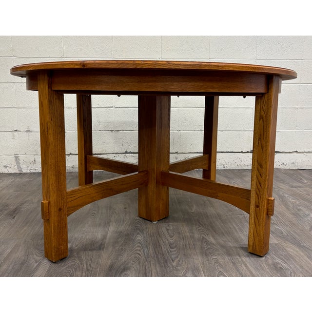 Late 20th Century Vintage Richardson Brothers Co Solid Oak 54 Inch Round Dining Table For Sale - Image 5 of 18