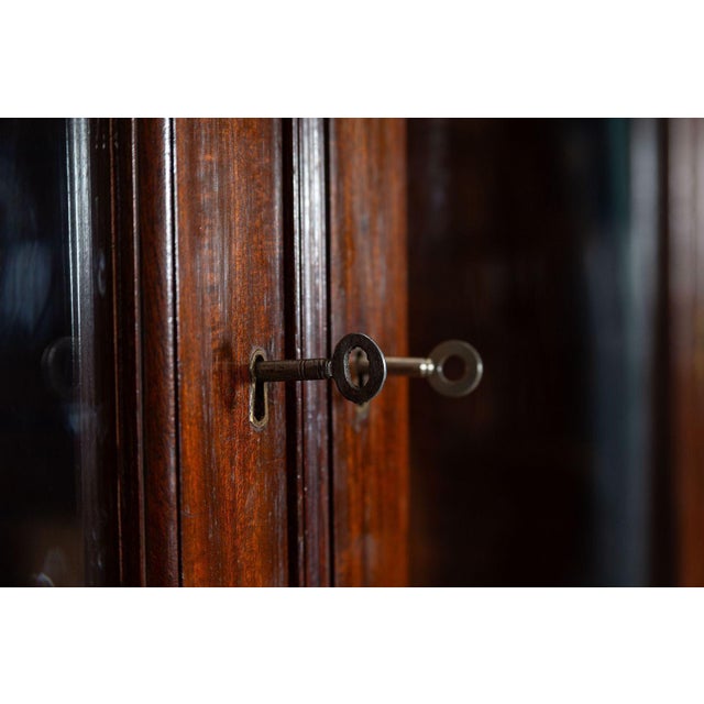 Antique English Glazed Mahogany Vitrine Cabinet, 1890 For Sale - Image 10 of 18