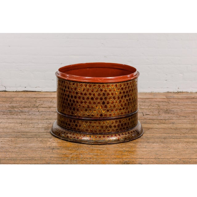 Mid-Century Modern Round Negora Lacquer Storage Bin with Snakeskin Patterns For Sale - Image 3 of 12