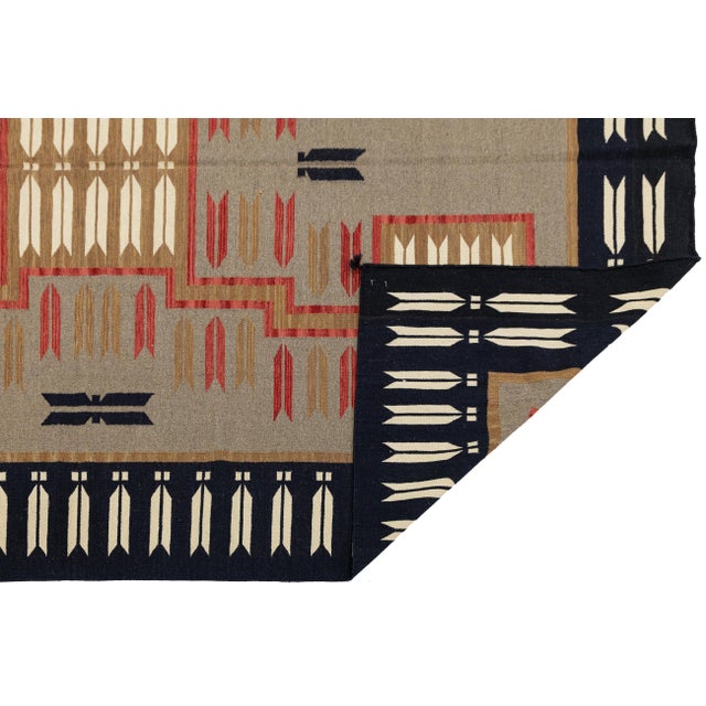 Hand-Knotted Modern Navajo Style Grey Wool Rug - Geometric Arrow Motif - 9x12 For Sale - Image 4 of 11