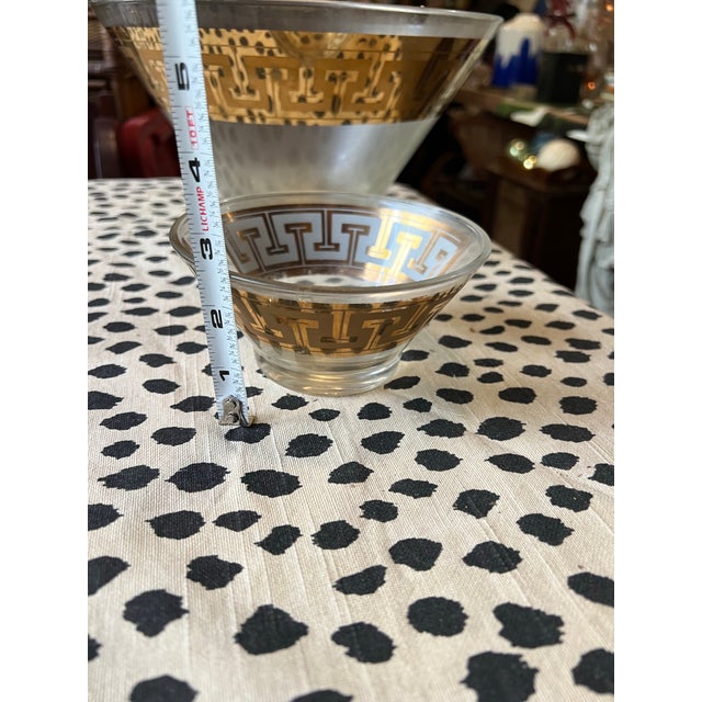 1970s Gold Accent Greek Key Serving Glass Bowls- Set of 2 For Sale In Atlanta - Image 6 of 8