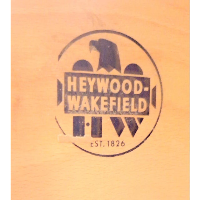 1950s Mid Century Modern Pair of Heywood Wakefield Sculptura Side End Table Nightstands For Sale - Image 5 of 5