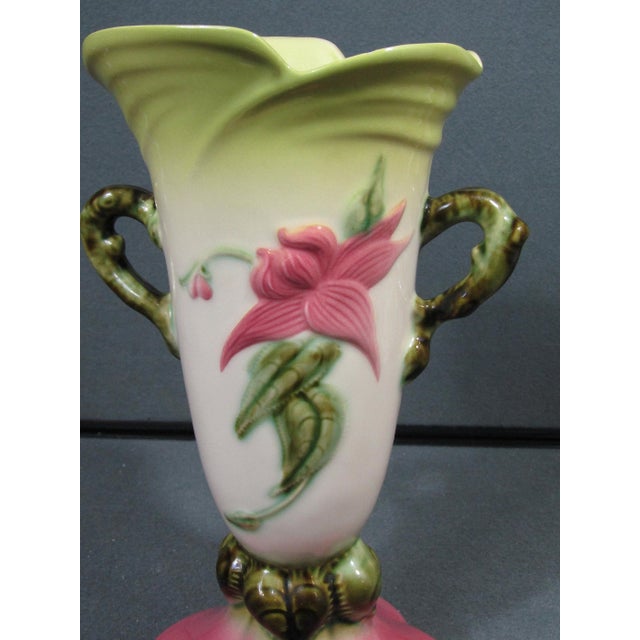 1950s Hull Woodland W-18 Chartreuse & Pink Hi-Gloss Art Pottery Vase For Sale - Image 4 of 14