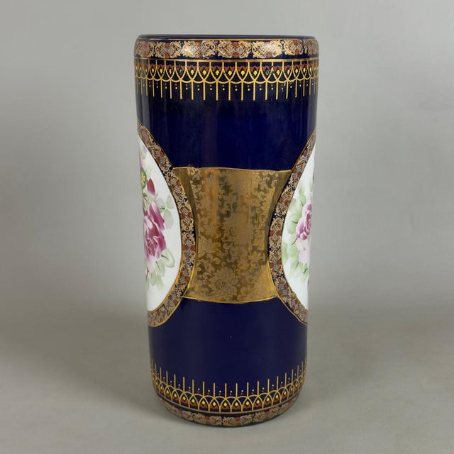 An elegant and majestic furnishing accessory, perfect for enhancing entryways or classic-style living rooms. This large...