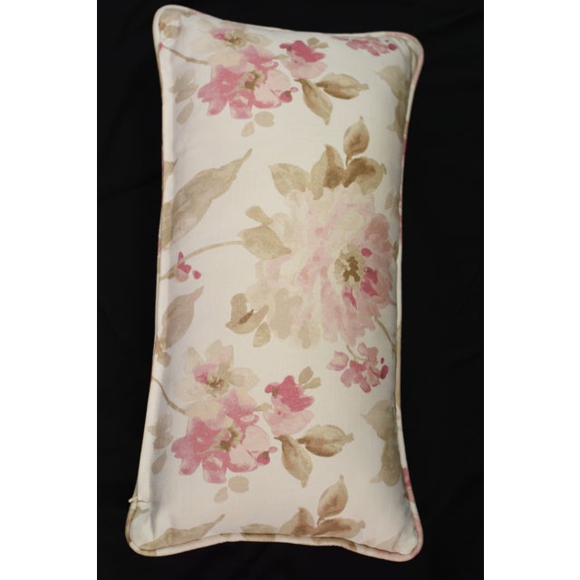 French Ethan Allen Versailles Accent Chair in Linen For Sale - Image 3 of 17