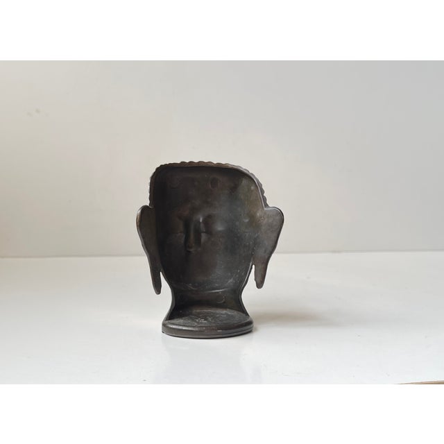 Vintage Siddhartha Gautama Buddha Head in Brass from Robert Laffont Editions, 1980s For Sale - Image 4 of 10