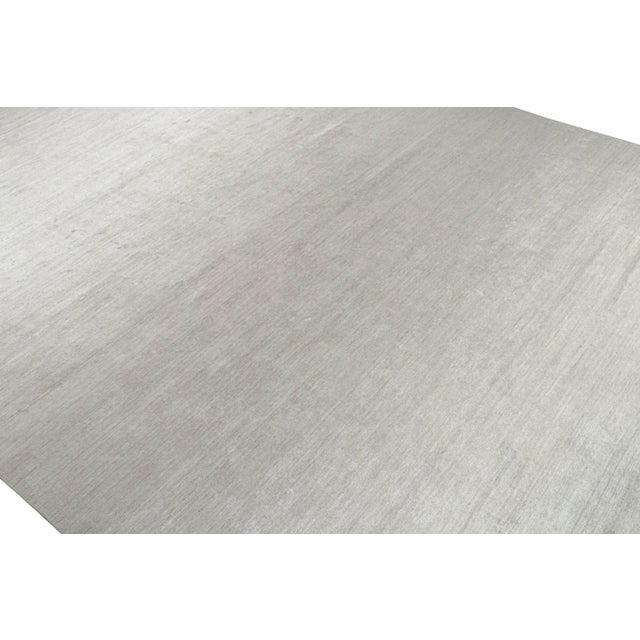 Rug & Kilim 2010s Rug & Kilim’s Modern Rug in Solid Gray and Off-White Striae - 12x18 For Sale - Image 4 of 7