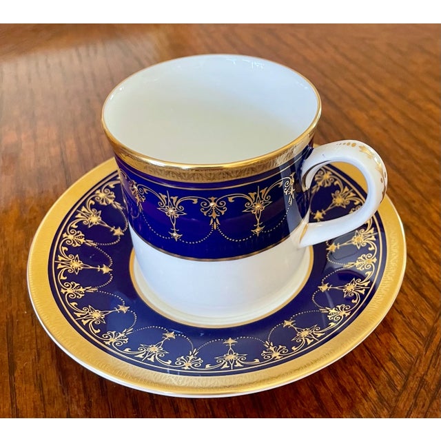 The very finest bone china is now retired but much sought after. Pieces of this quality are extremely rare. In the 20th...