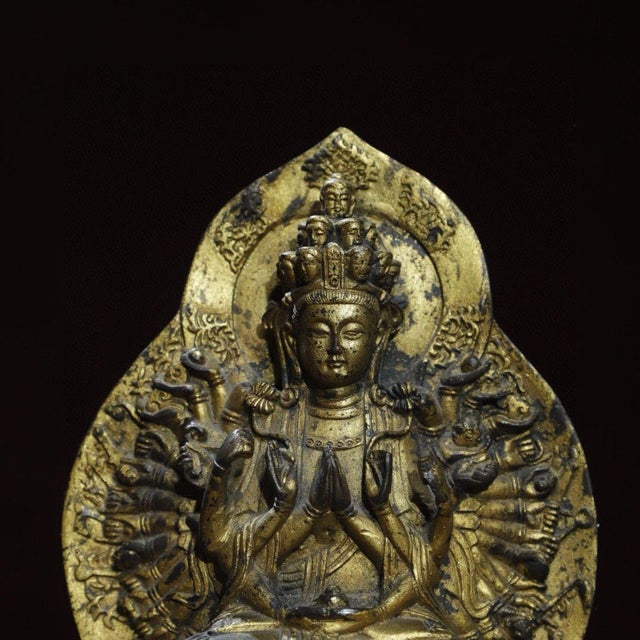 Vintage Gilt Bronze Thousand-Hand Guanyin Statue With Halo For Sale In Los Angeles - Image 6 of 9