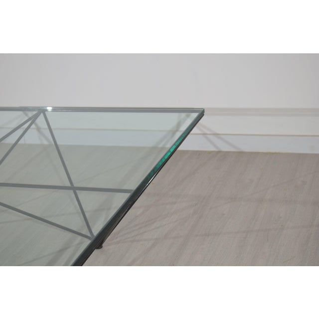 The iconic Alanda coffee table, designed by Paolo Piva for B&B Italia in the 1970s, is one of the most iconic pieces of...