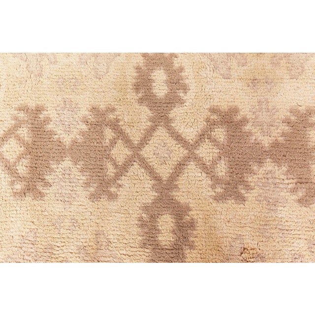 Vintage Spanish Beige Handmade Wool Rug Size: 11'8" × 18'5" (355 × 561 cm) This vintage Spanish rug features a subdued and...