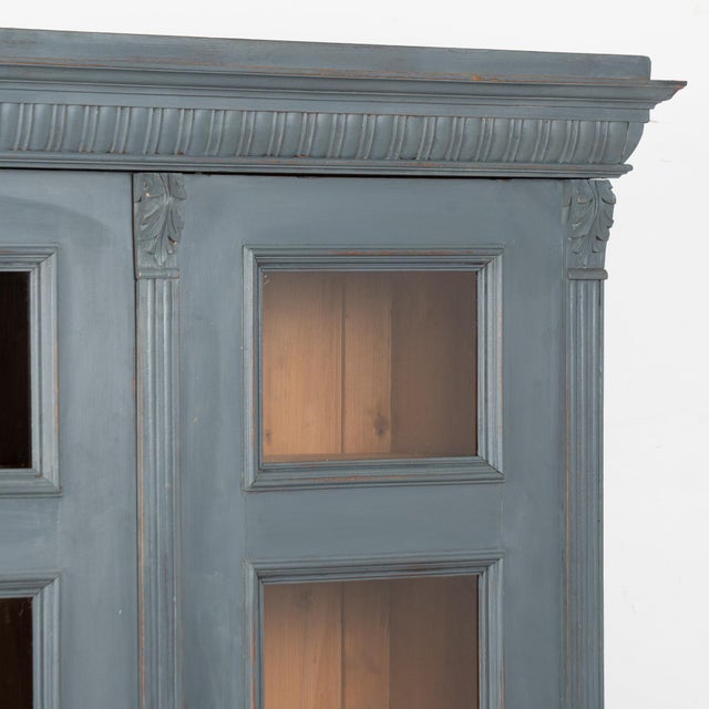 20th Century Pair of Blue Painted Pine Bookcases Display Cabinets For Sale - Image 9 of 15